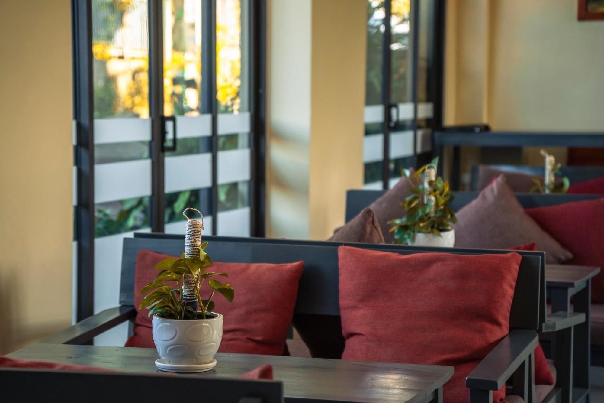 Golden Daisy Hotel Phu Quoc Exterior foto